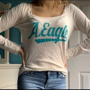 american eagle t-shirt